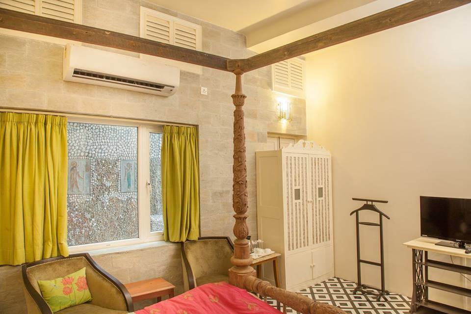 The Ivy House Bed & Breakfast Колката Екстериор снимка