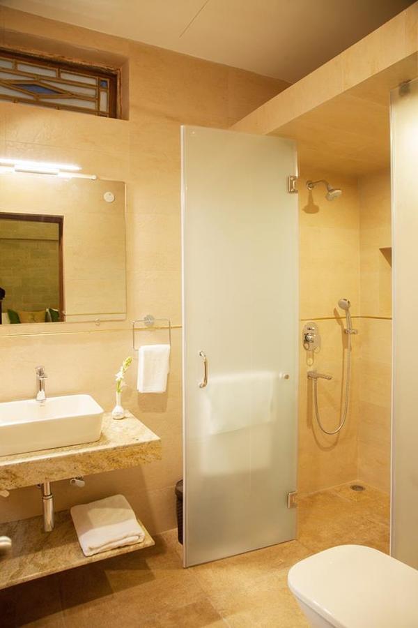 The Ivy House Bed & Breakfast Колката Екстериор снимка
