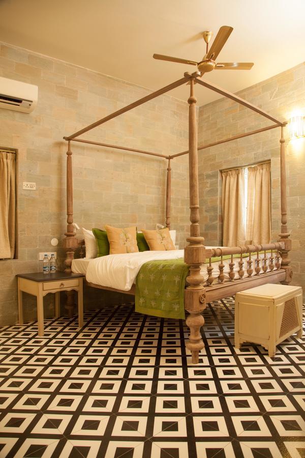 The Ivy House Bed & Breakfast Колката Екстериор снимка