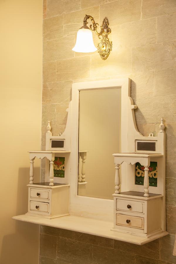 The Ivy House Bed & Breakfast Колката Екстериор снимка